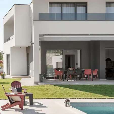Zen Villa *