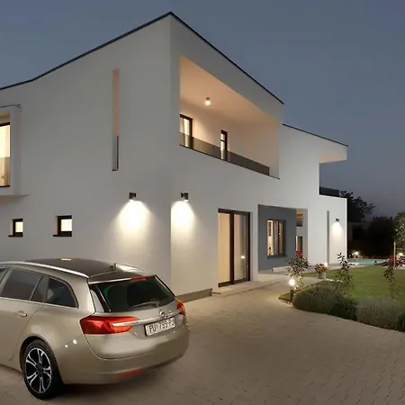 Zen Villa *